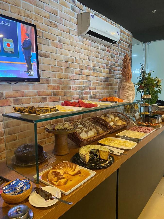 Uno Hotel Carpina Luaran gambar